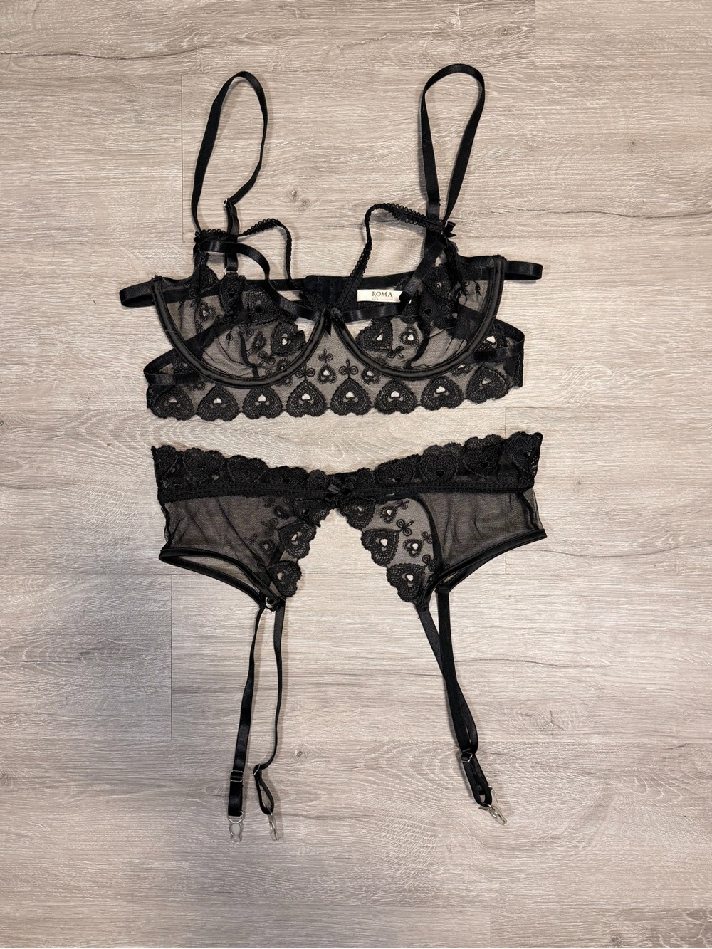 Fashion Nova Black Lace Underwire Bra & Garter Brief Set